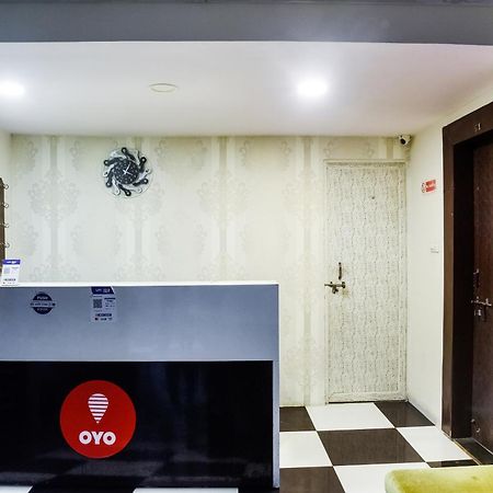 Hotel O Radhika Palace Бопал Екстериор снимка